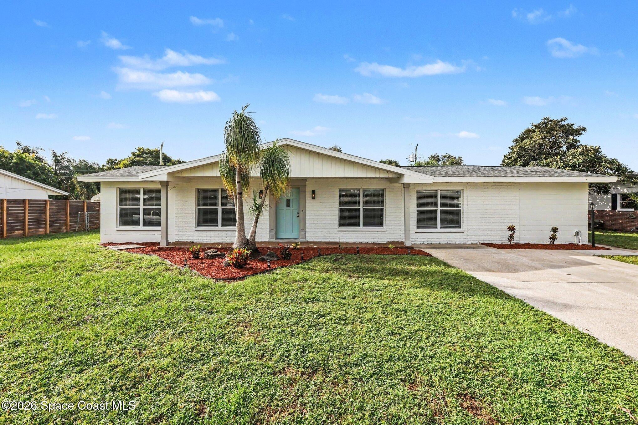 2419 Lakeview Drive