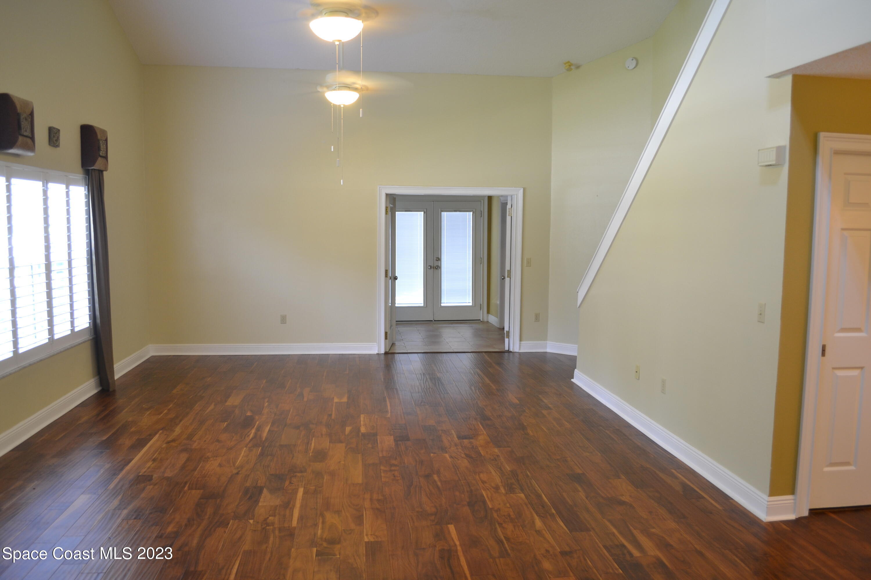 670 Lakewood Lane