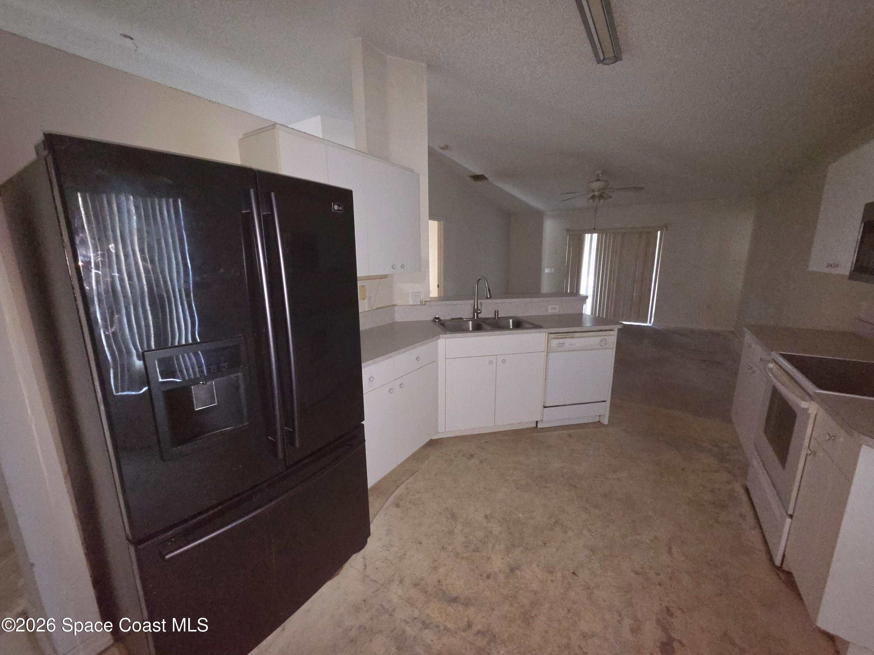 1584 Fuji Drive