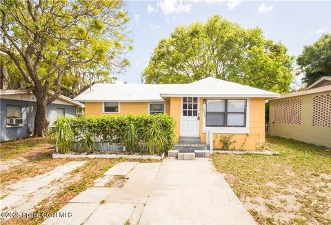 Photo of 1540 Rose Lawn Street SW, Winter Haven, FL 33881 (MLS # 1064511)