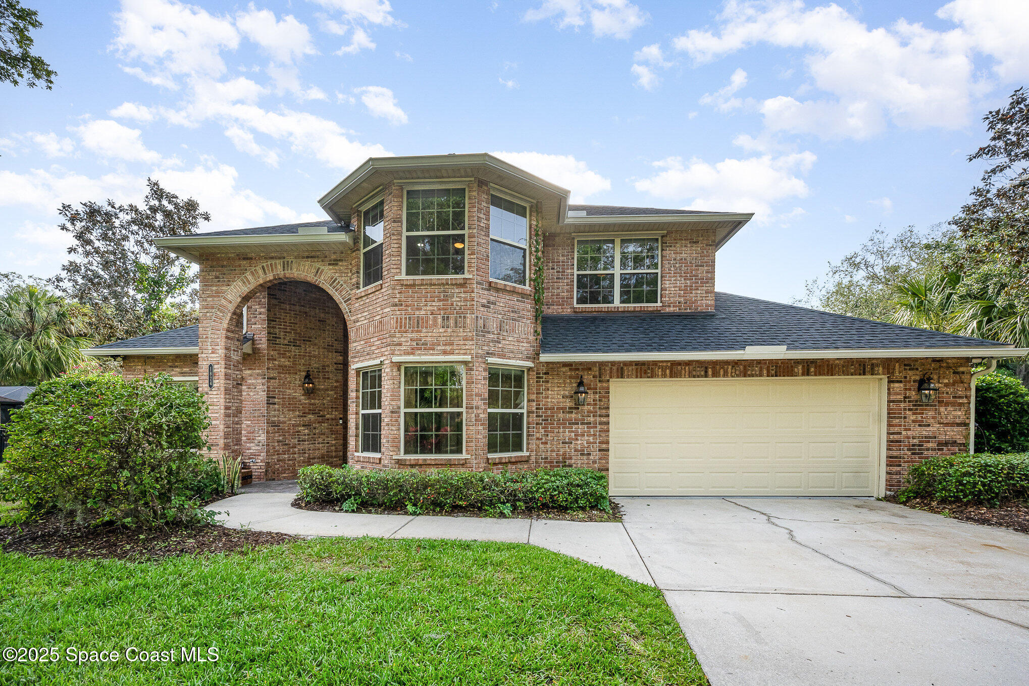 1824 Sabal Palm Drive