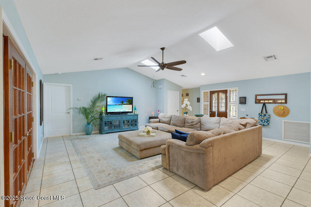 7 Inwood Way