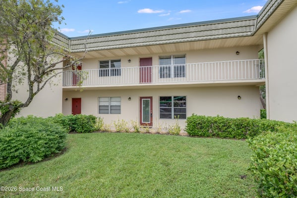 38 VISTA GARDENS TRL APT 106, VERO BEACH, FL 32962 - Image 90a9b5e4c8eccdda4d0a0382af4f2dde/2854959486