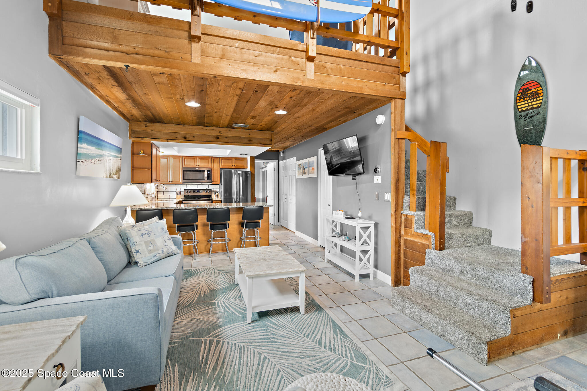 8156 Ridgewood Avenue