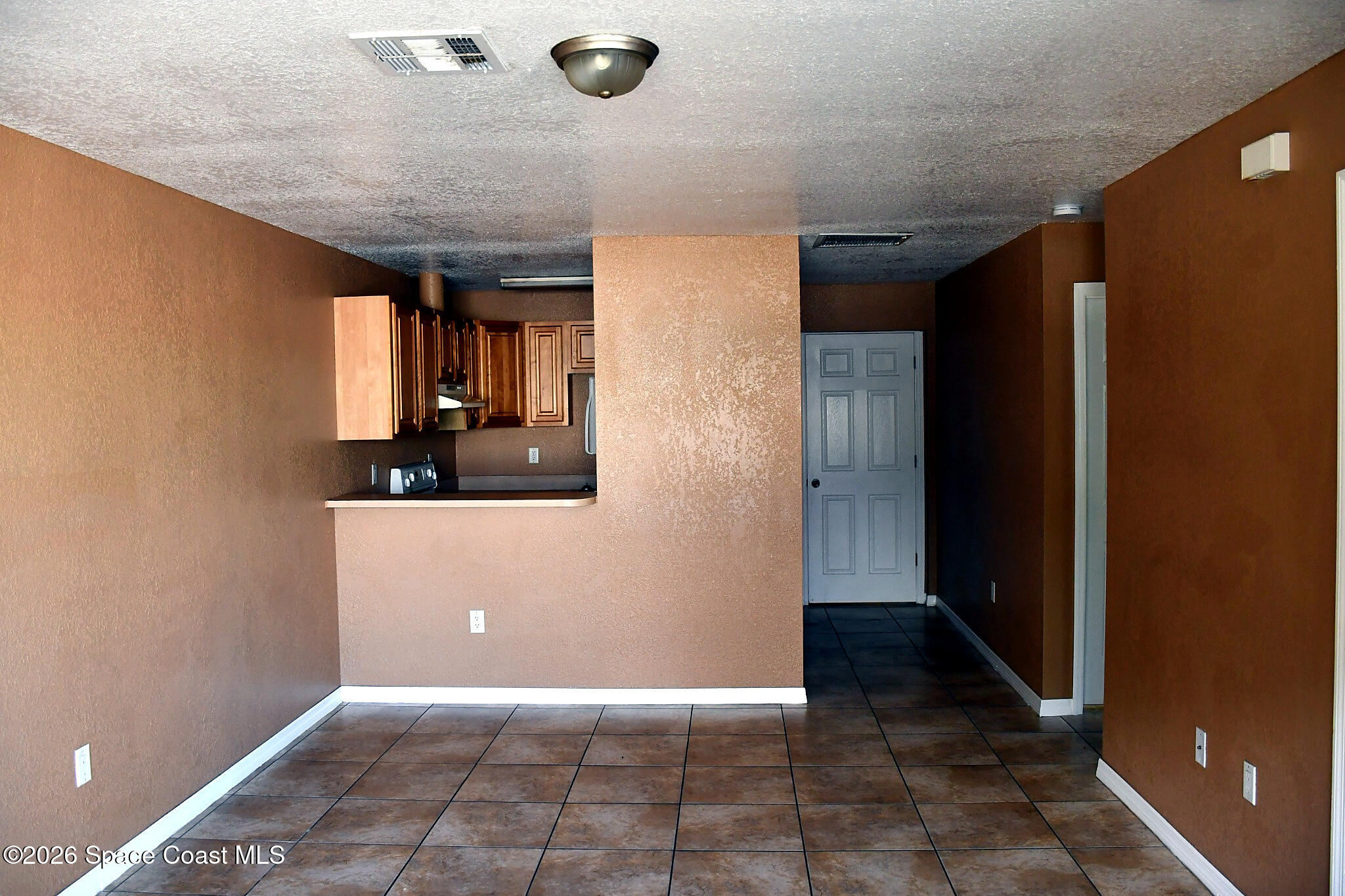 1529, 1531 Paradise Lane