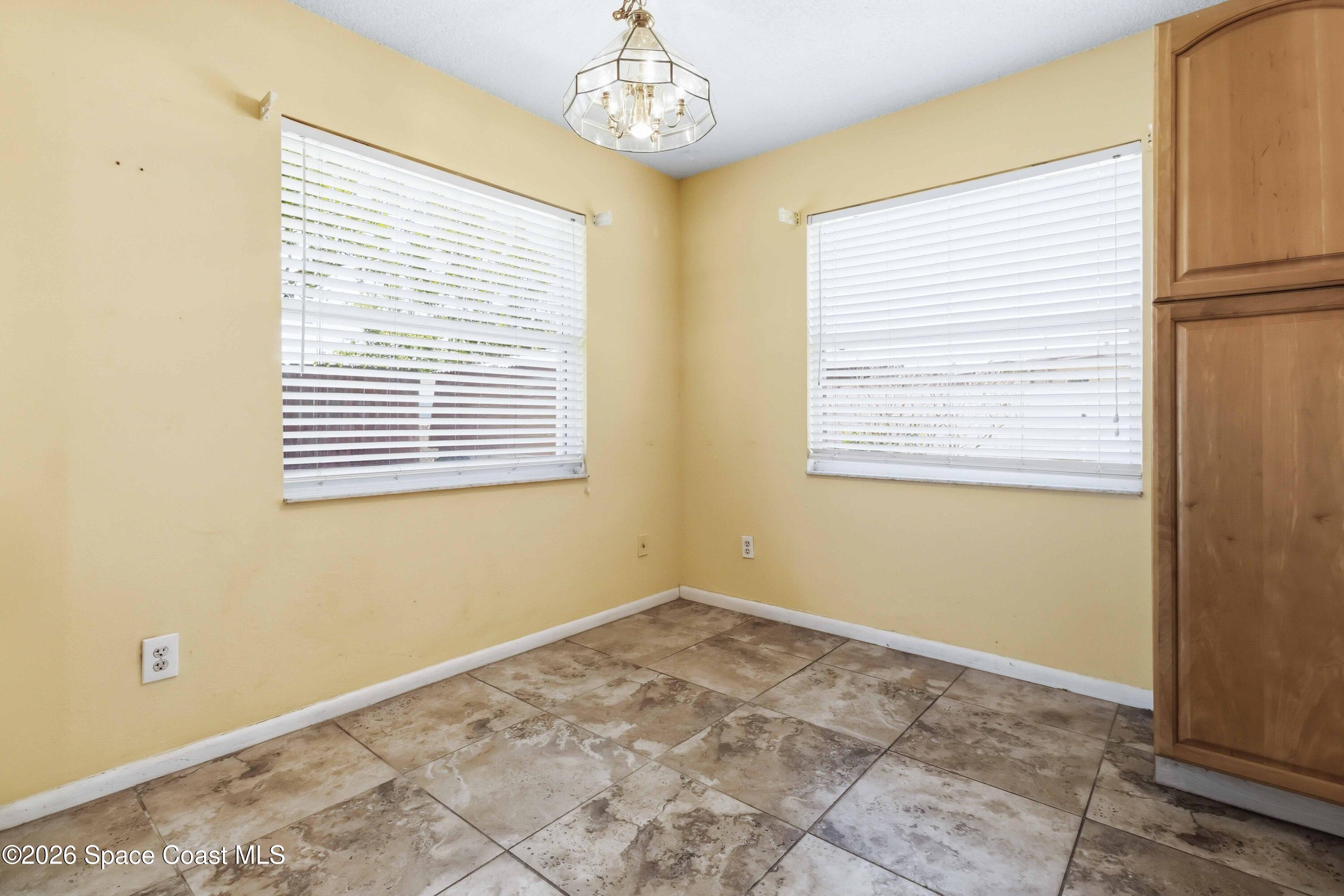 925 Garden Road
