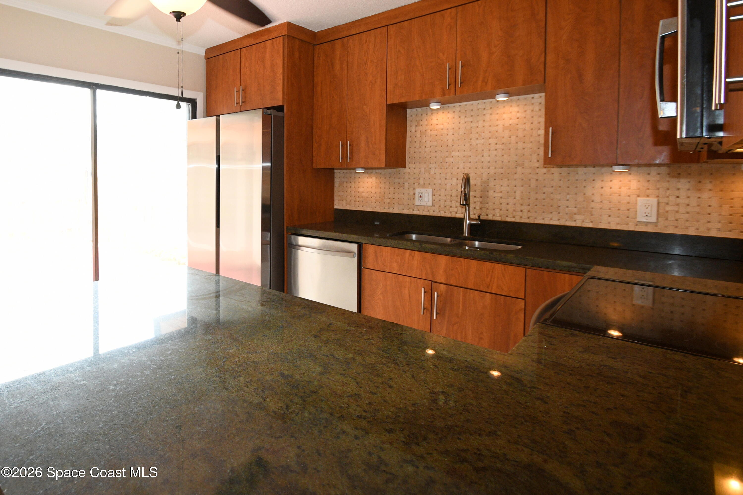 4014 Vista Oaks Circle NE