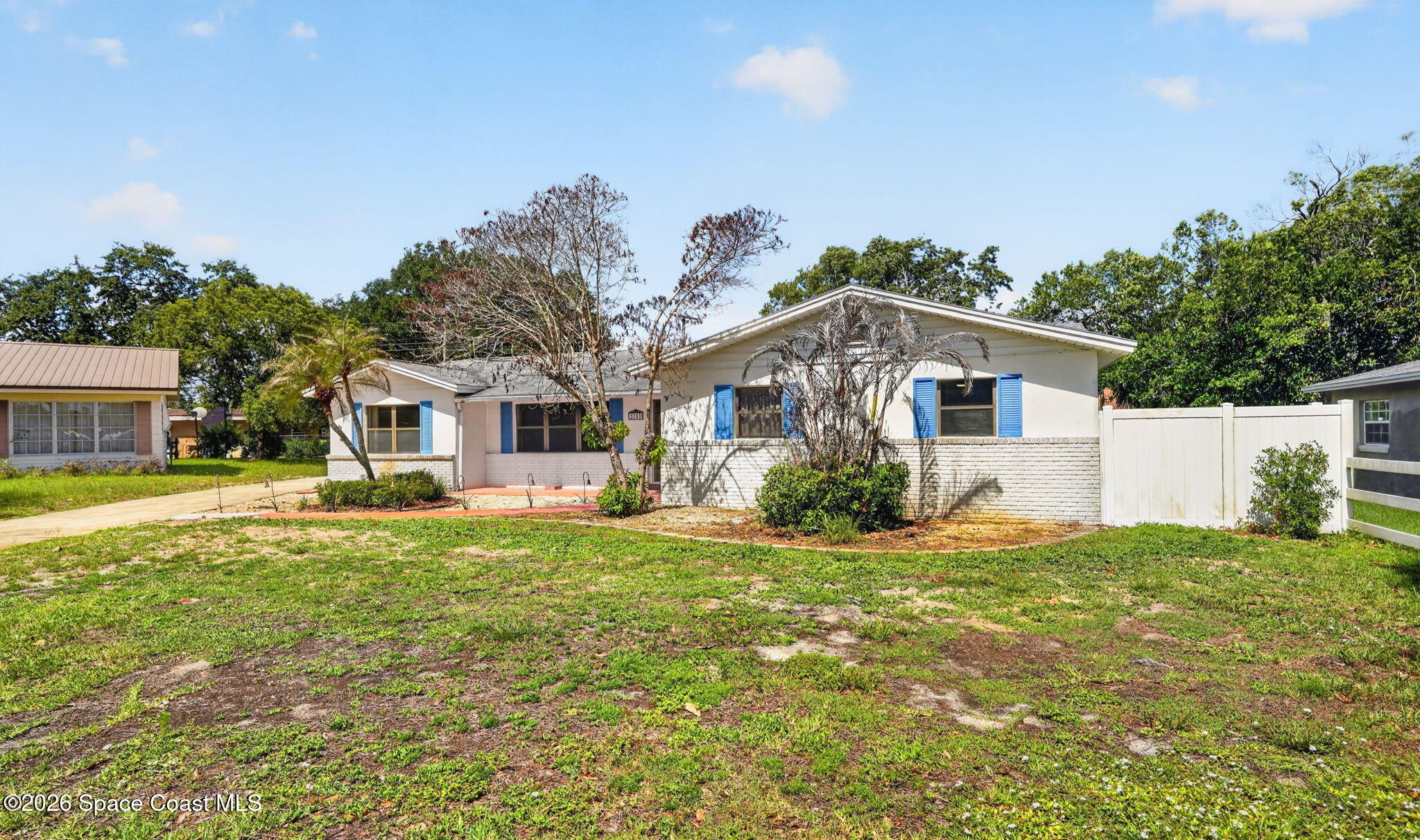 2753 Sherwood Drive