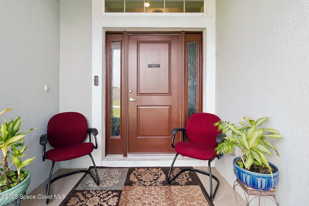 Photo of 926 Sable Circle SE, Palm Bay, FL 32909 (MLS # 1058505)