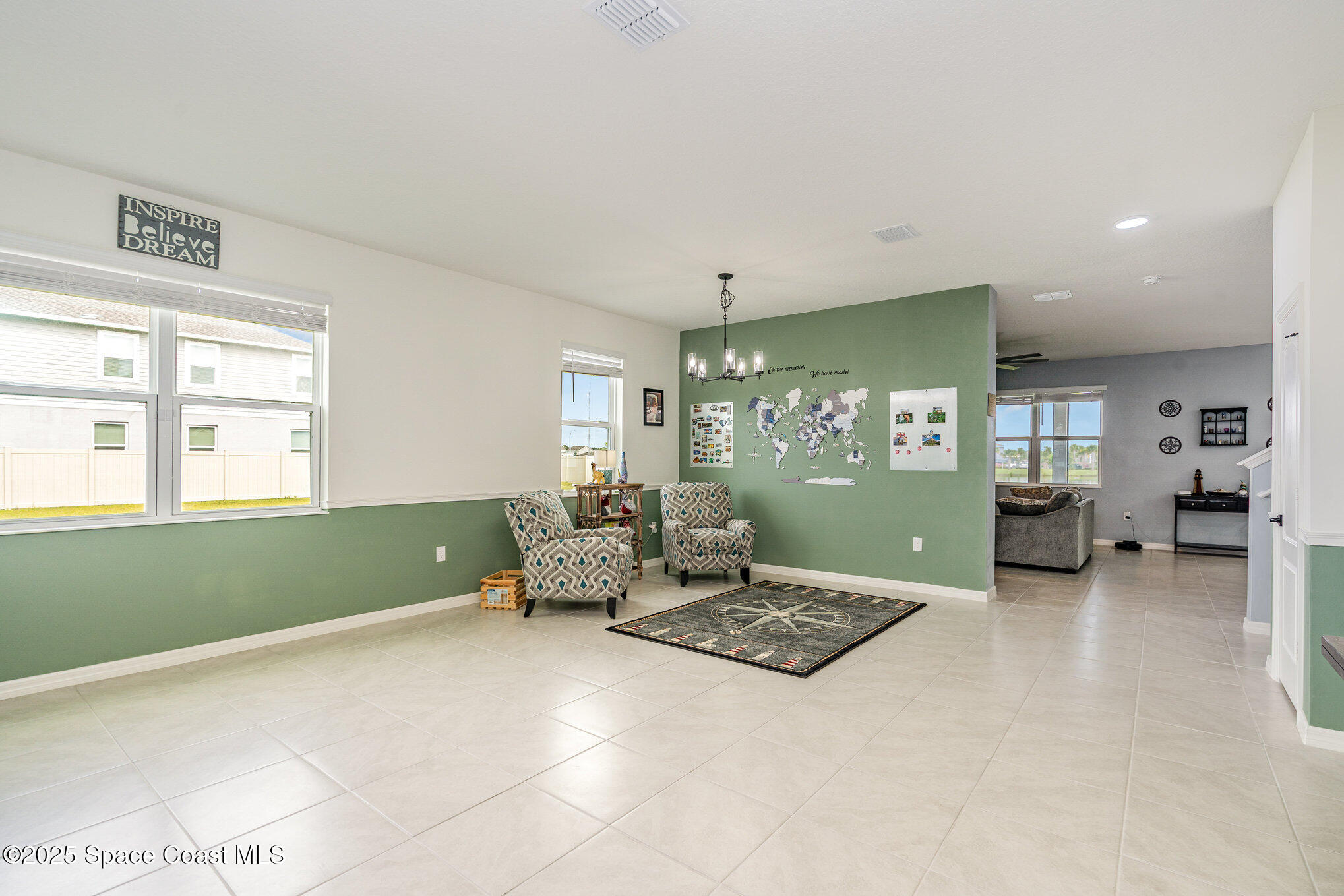 506 Glaspell Circle SE