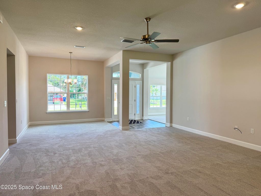 Photo of 665 Rolling Hill Drive, Sebastian, FL 32958 (MLS # 1057682)