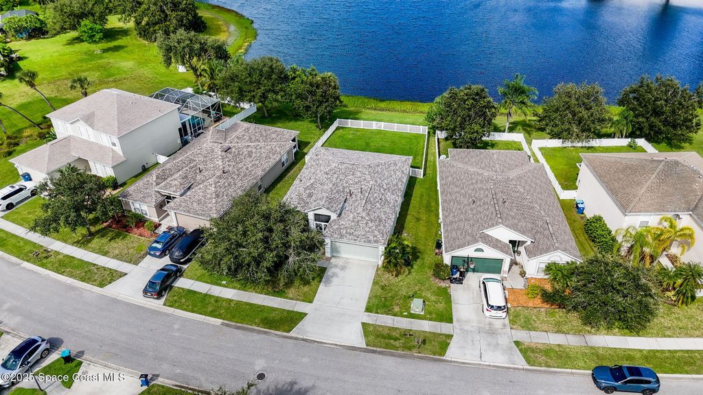 Photo of 1705 Las Palmos Drive, Palm Bay, FL 32908 (MLS # 1057516)