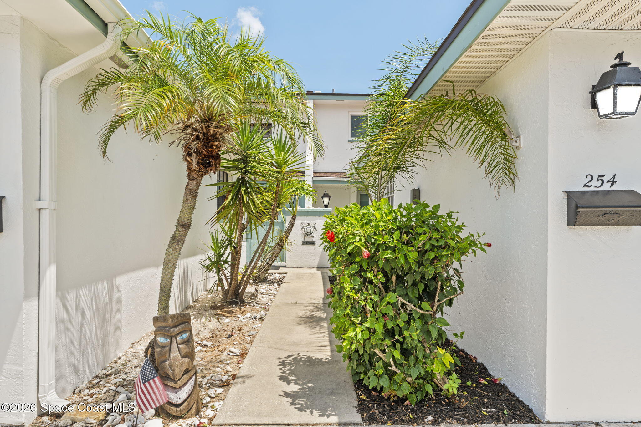 254 Queens Court