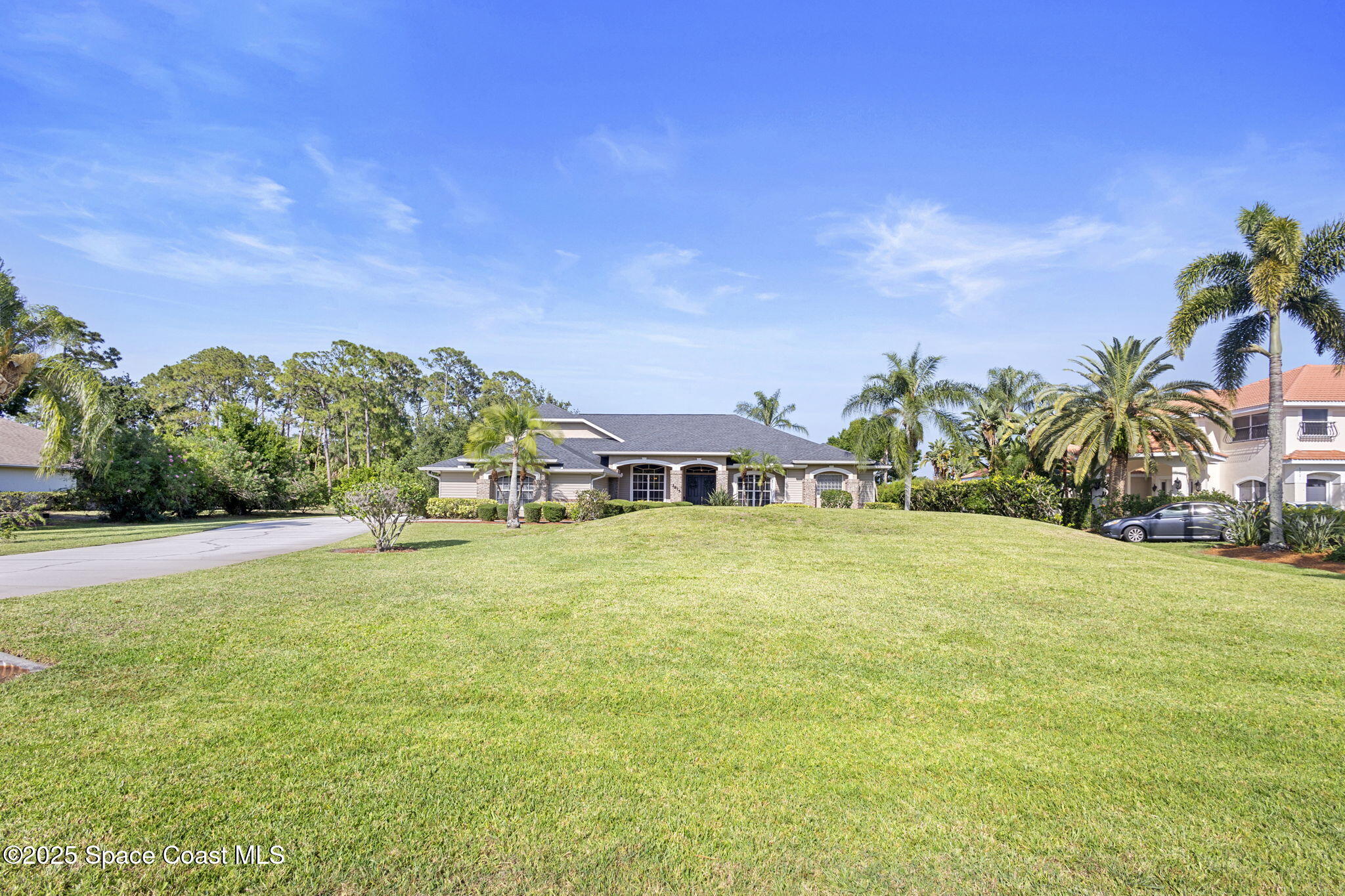 3815 Peacock Drive