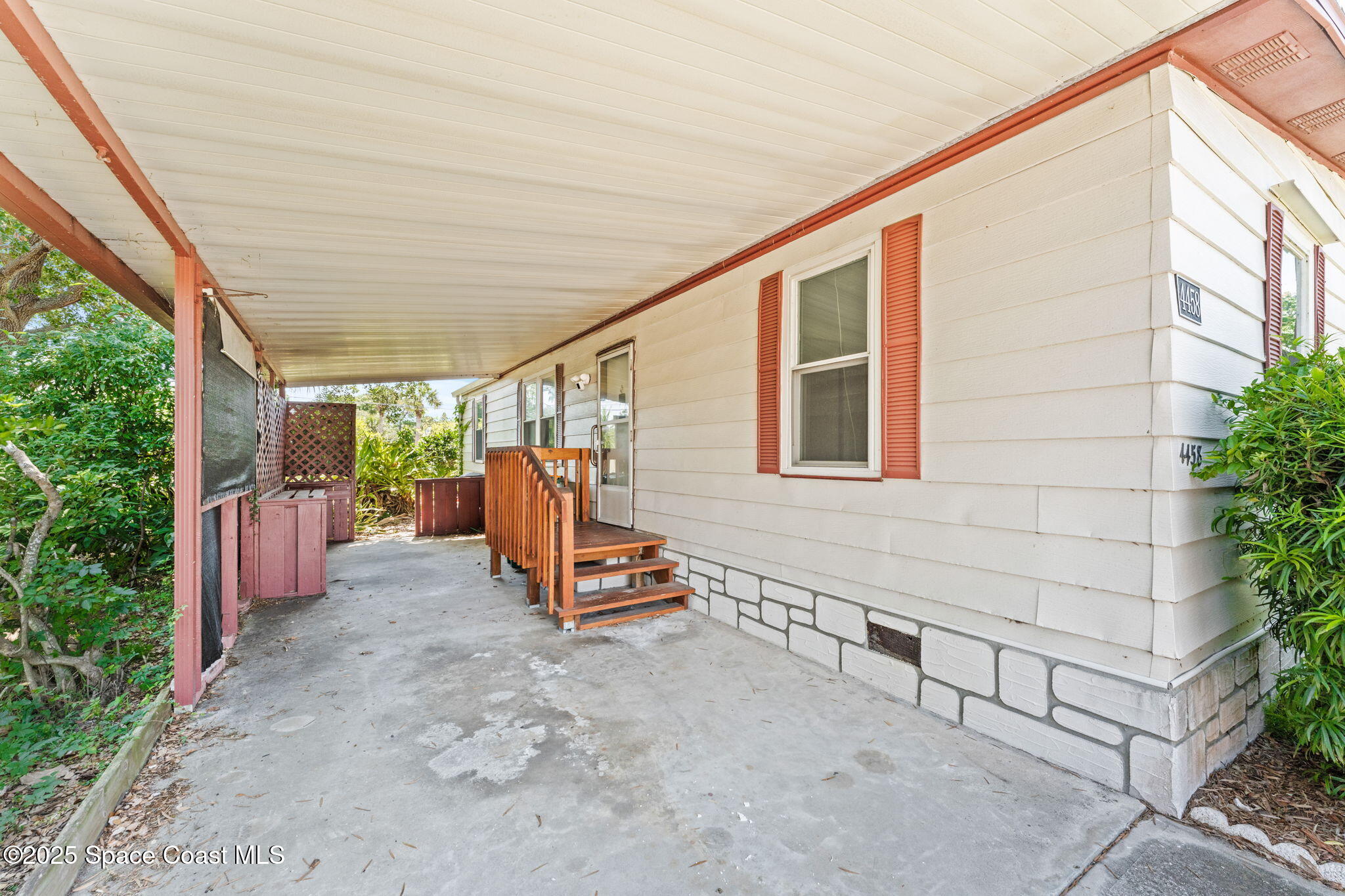 4458 Twin Lakes Drive