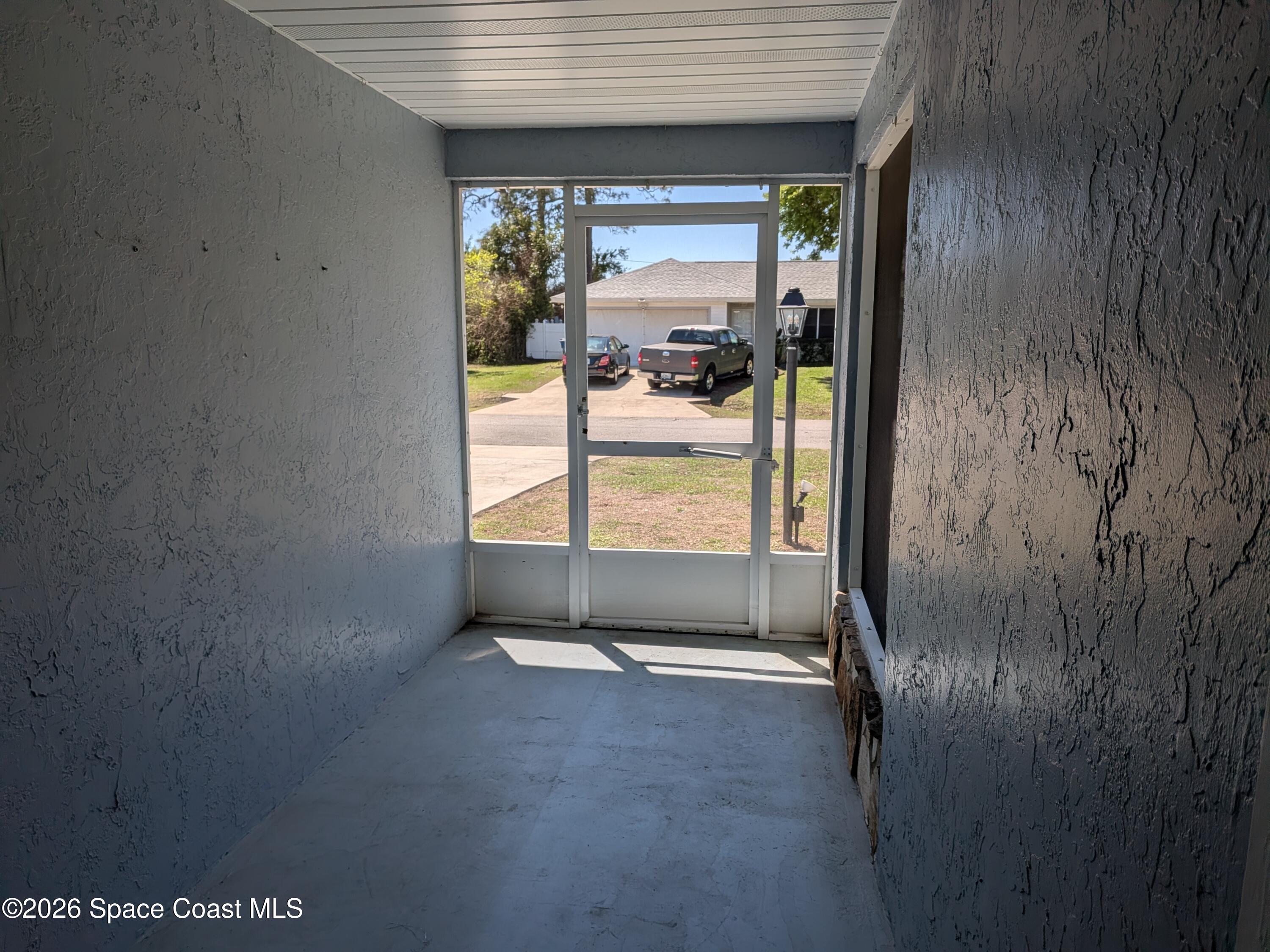 845 Dupont Street NE