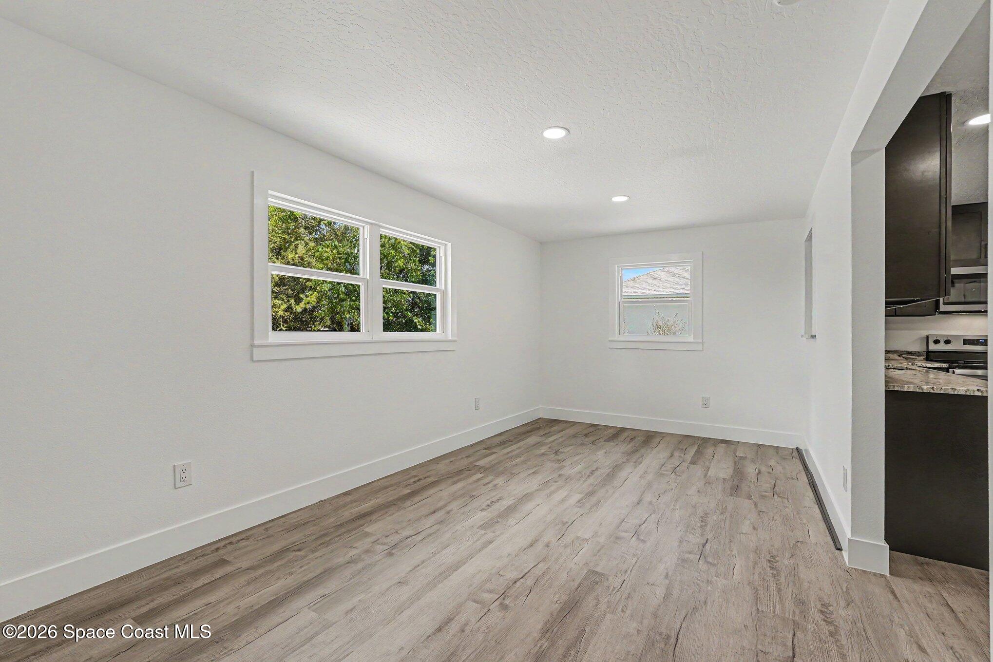 428 Calamondin Avenue NW