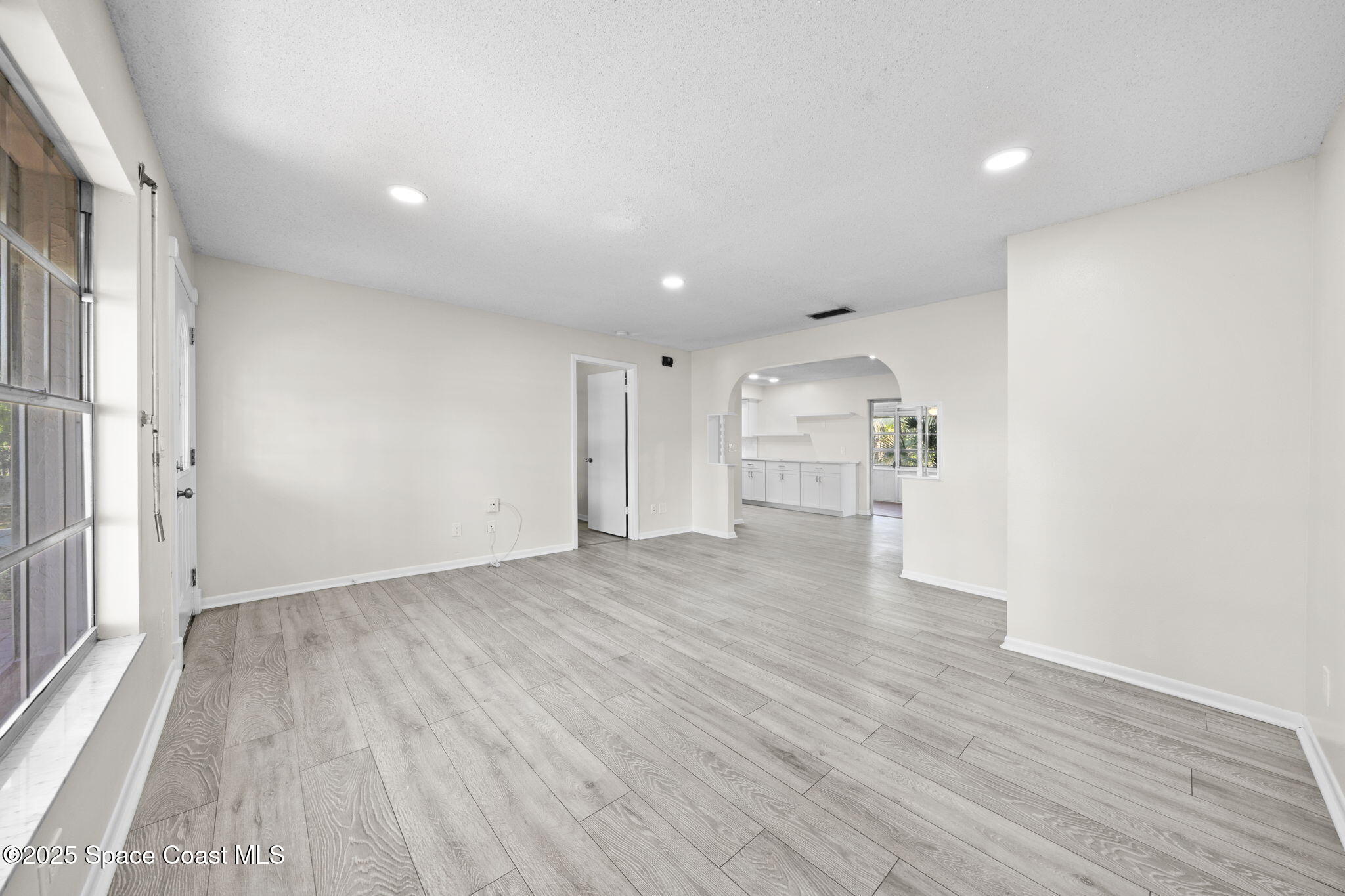 101 Eureka Avenue NE