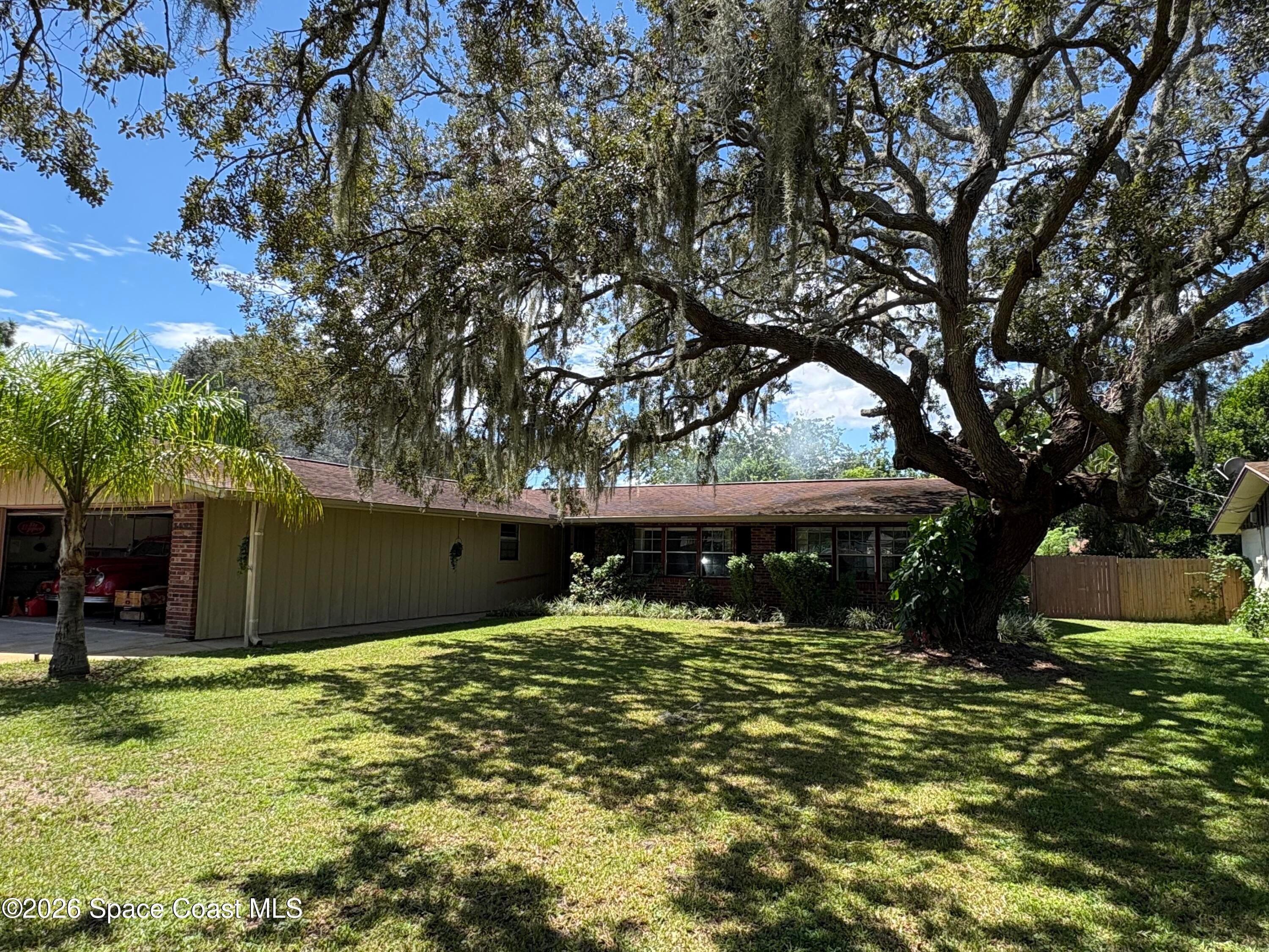 1422 Elm Terrace