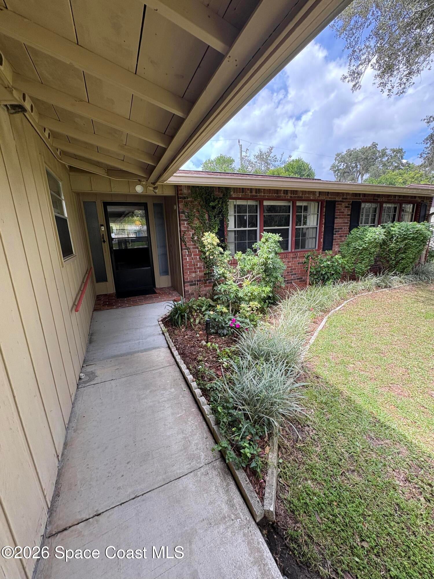 1422 Elm Terrace