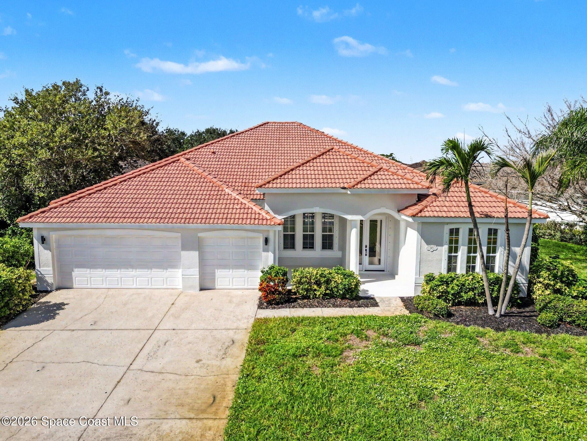 572 Oceanside Boulevard