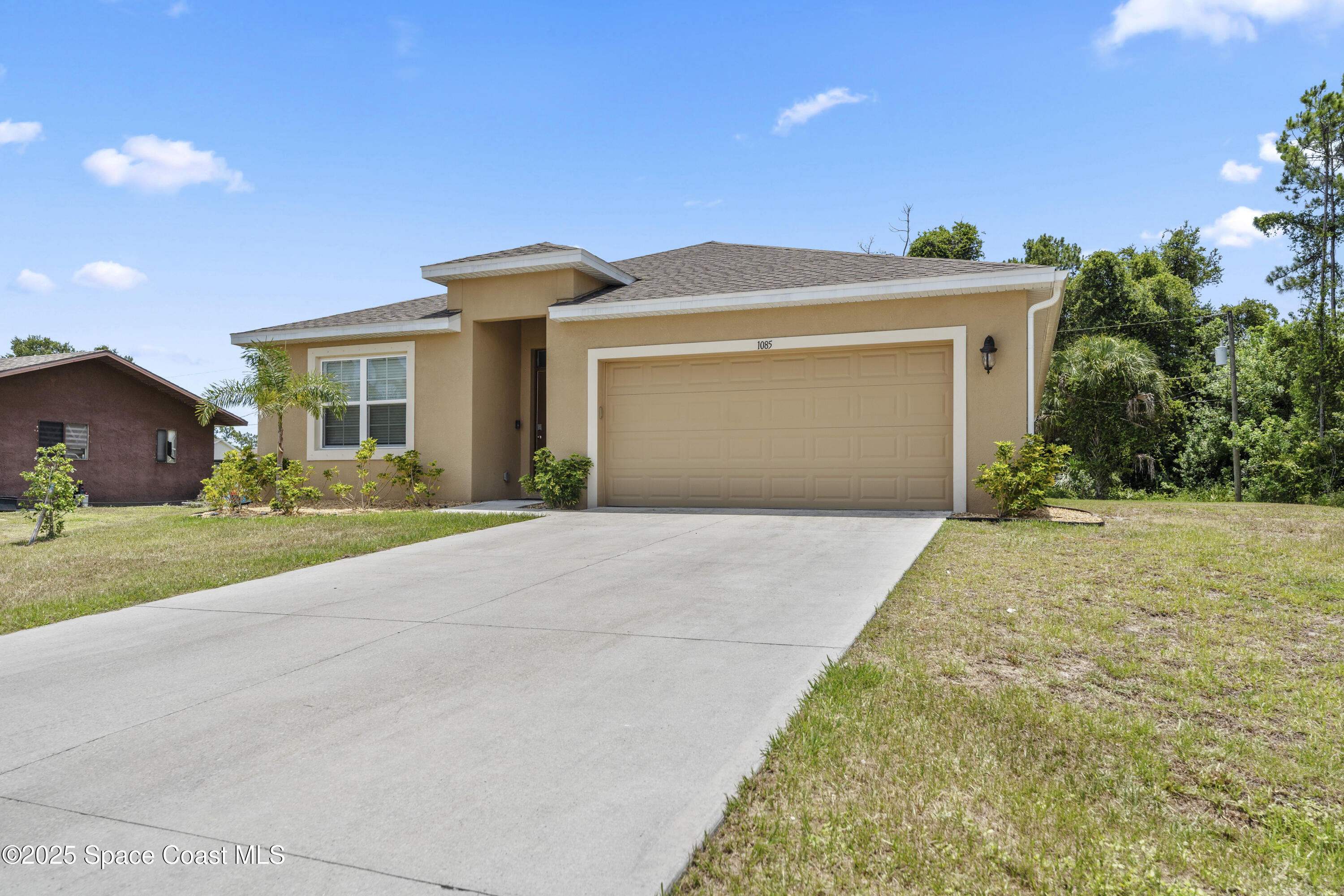 1085 Cranberry Road SE