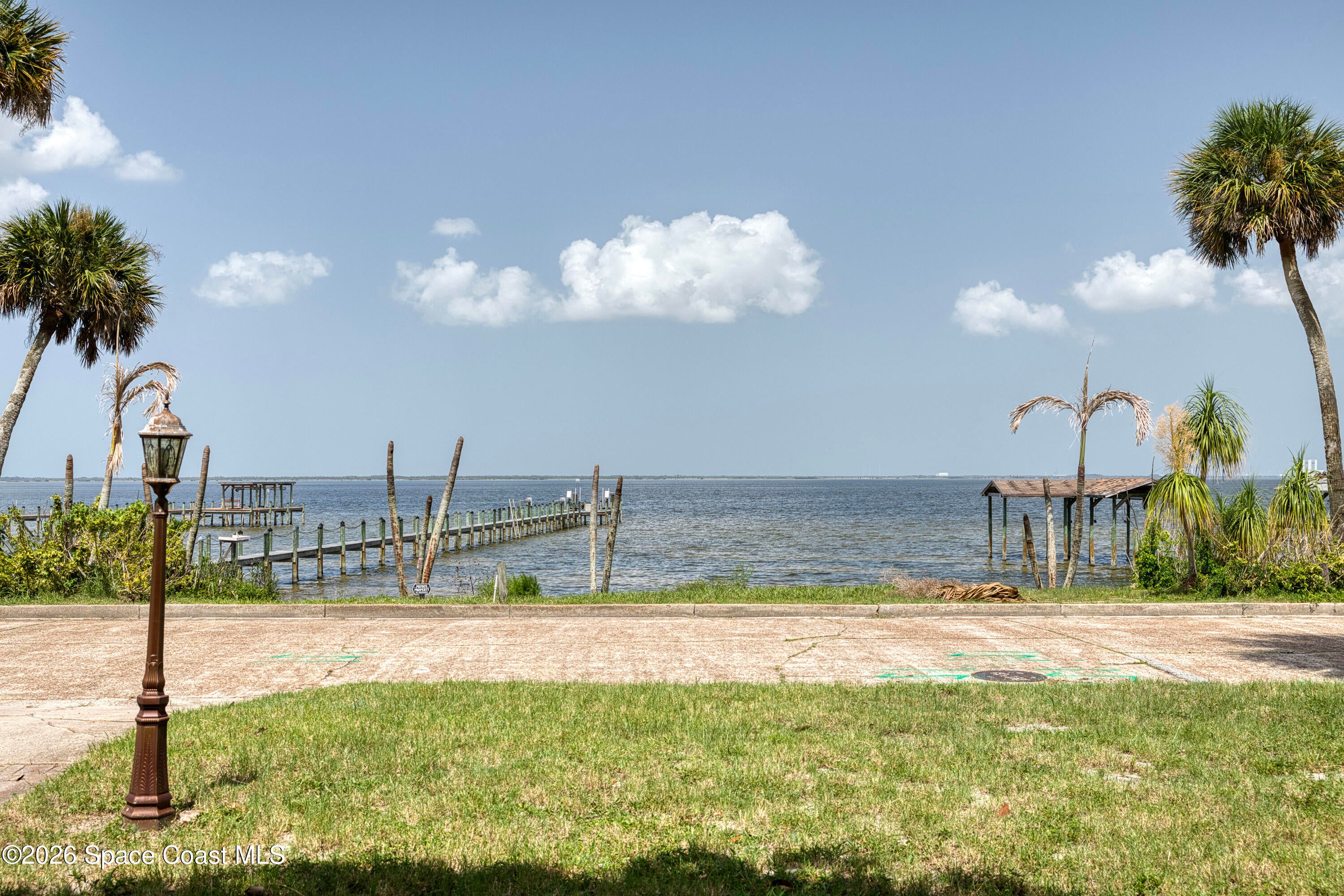 1312 Riverside Drive