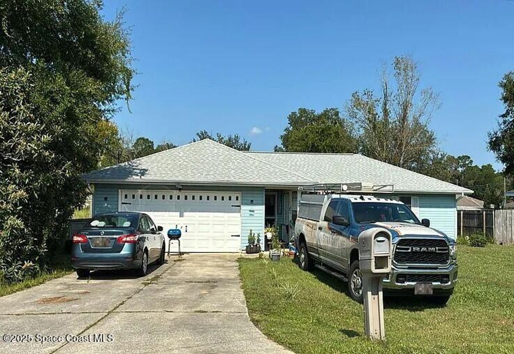 Photo of 28 Pecan Run Way, Ocala, FL 34472 (MLS # 1060222)