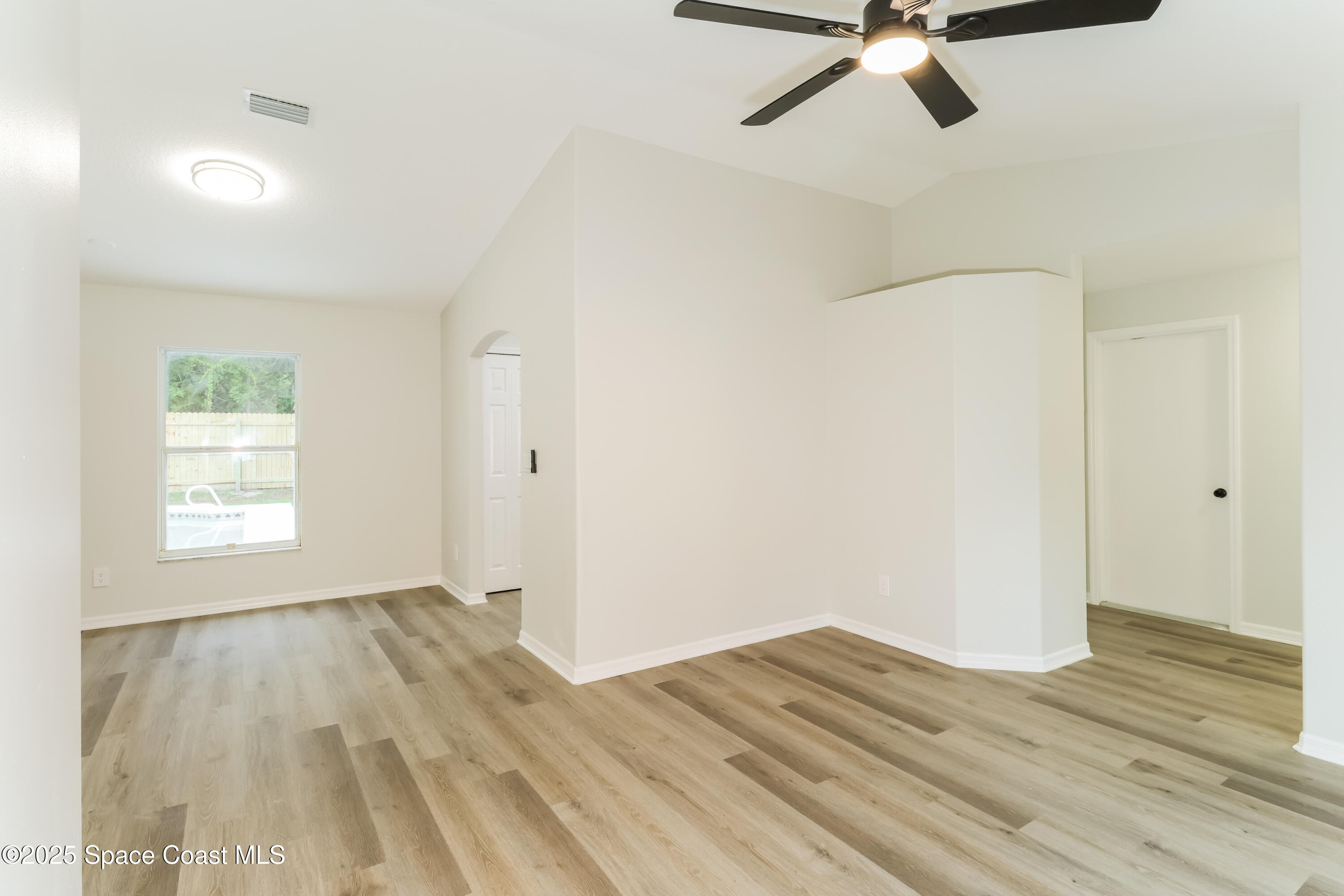 366 Reading Street SE