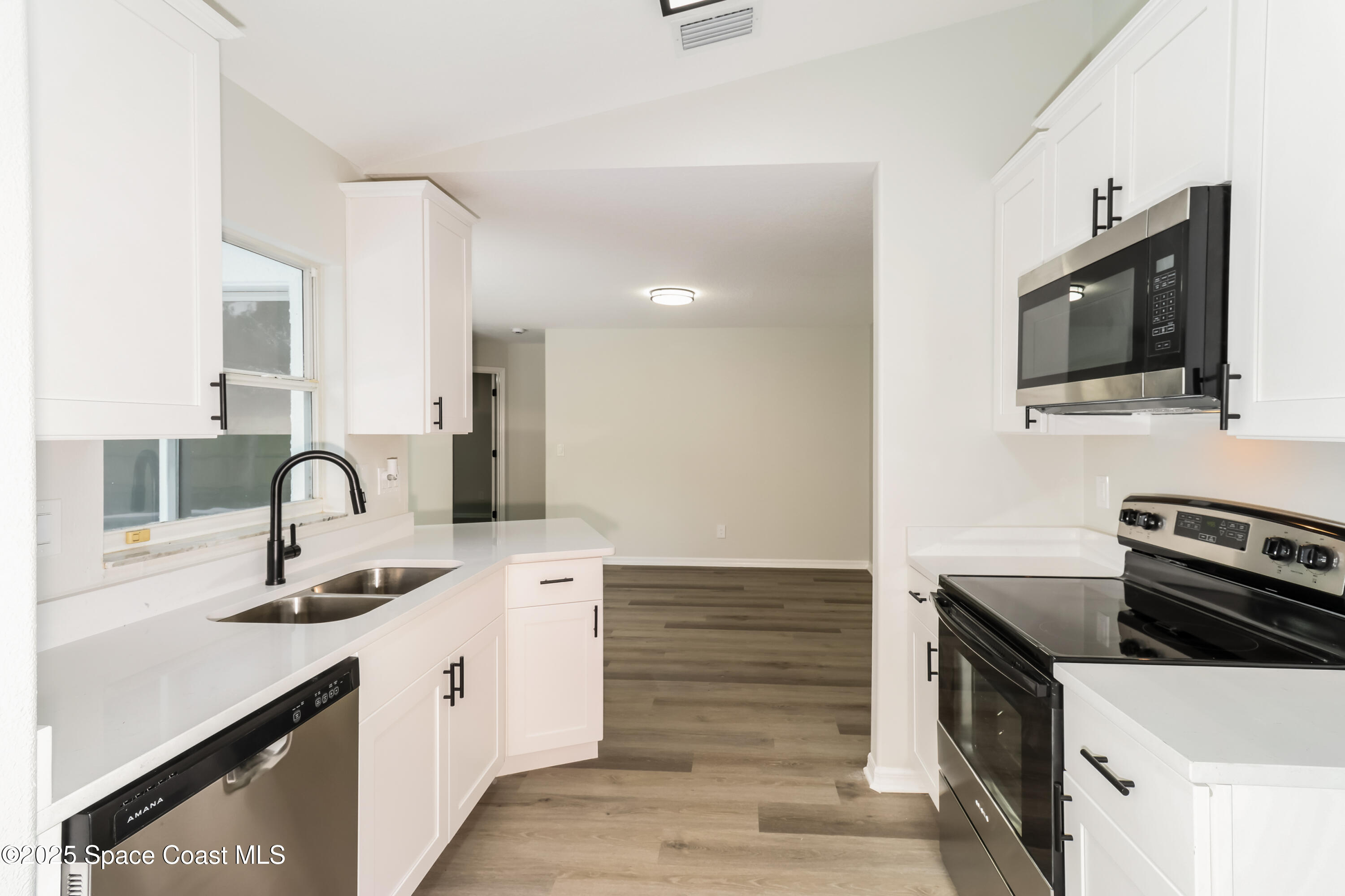 366 Reading Street SE