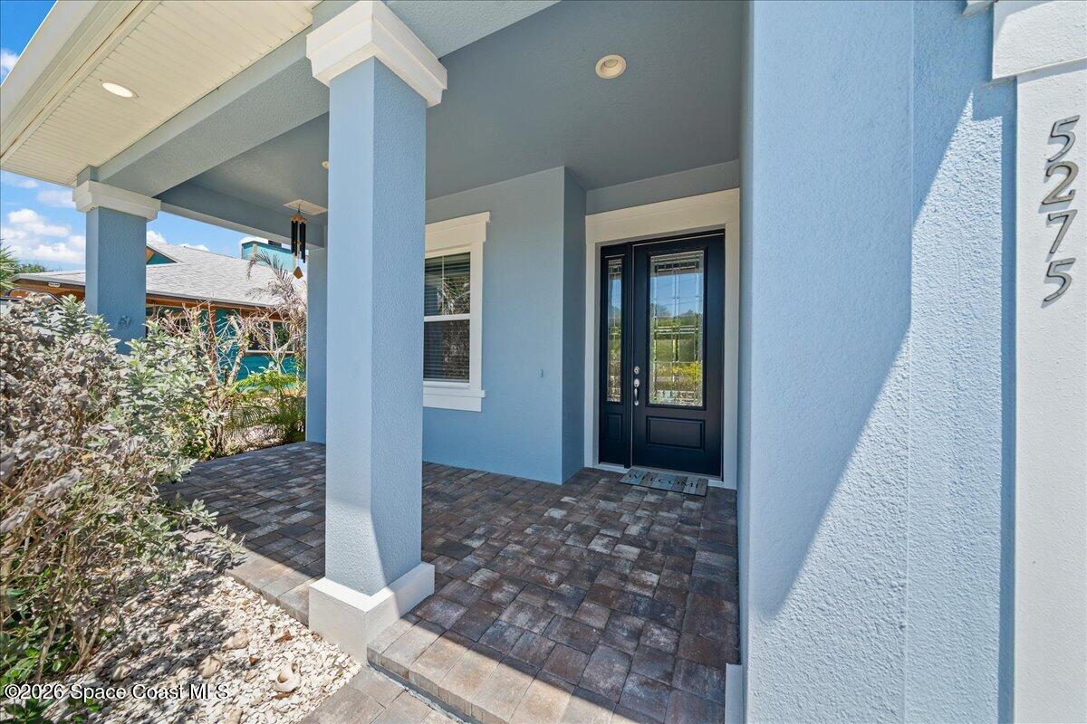 5275 Palmetto Drive