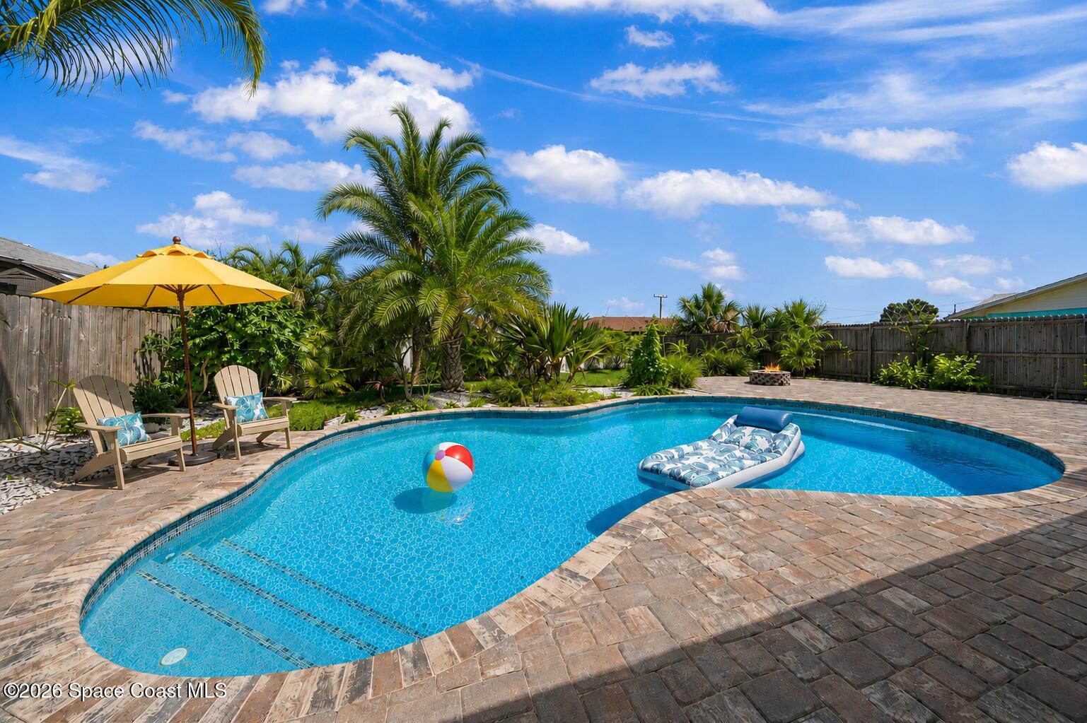 5275 Palmetto Drive