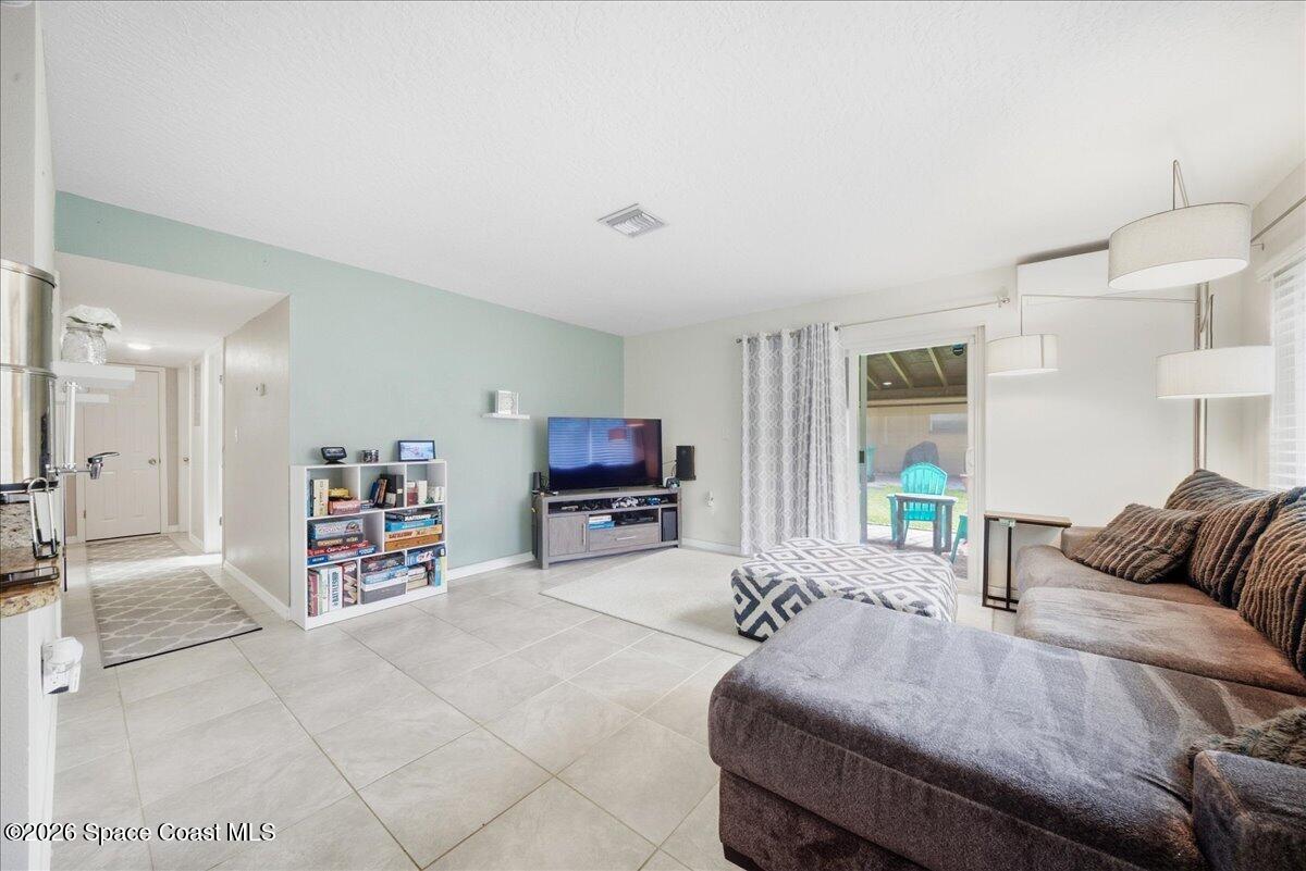 2484 Victor Road