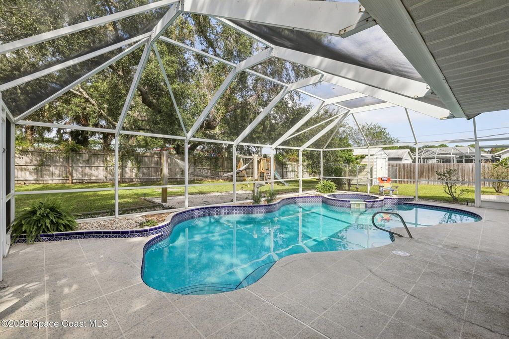Photo of 2755 School Drive NE, Palm Bay, FL 32905 (MLS # 1059078)