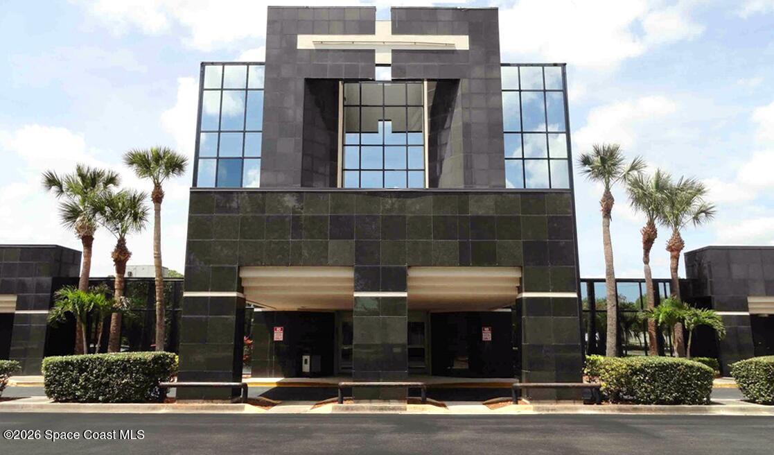 5200 Professional Center Main Entrance o