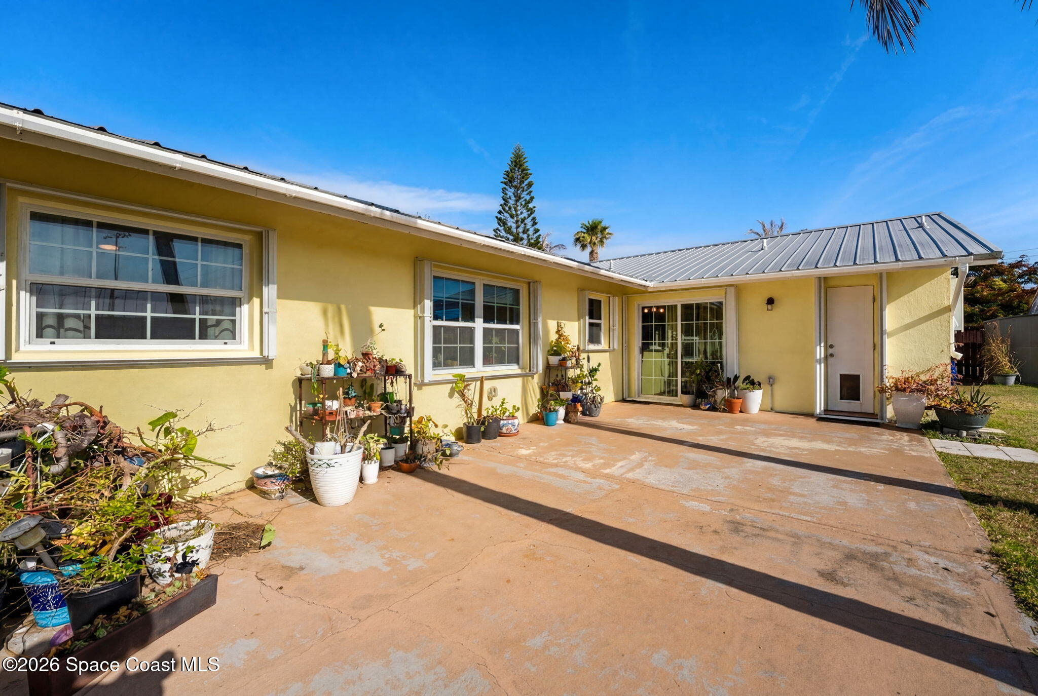 2047 Barracuda Avenue