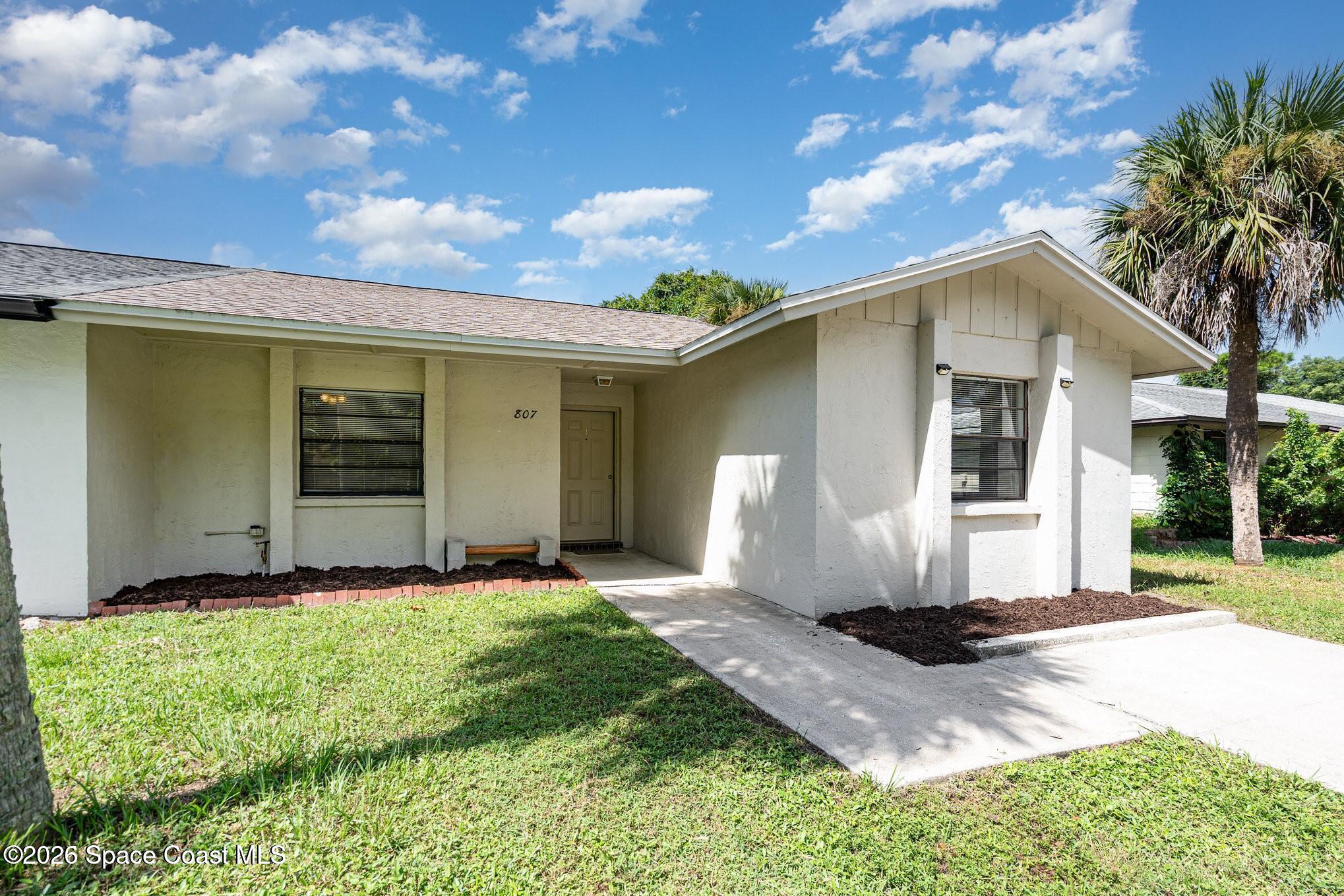 807 Poinciana Street
