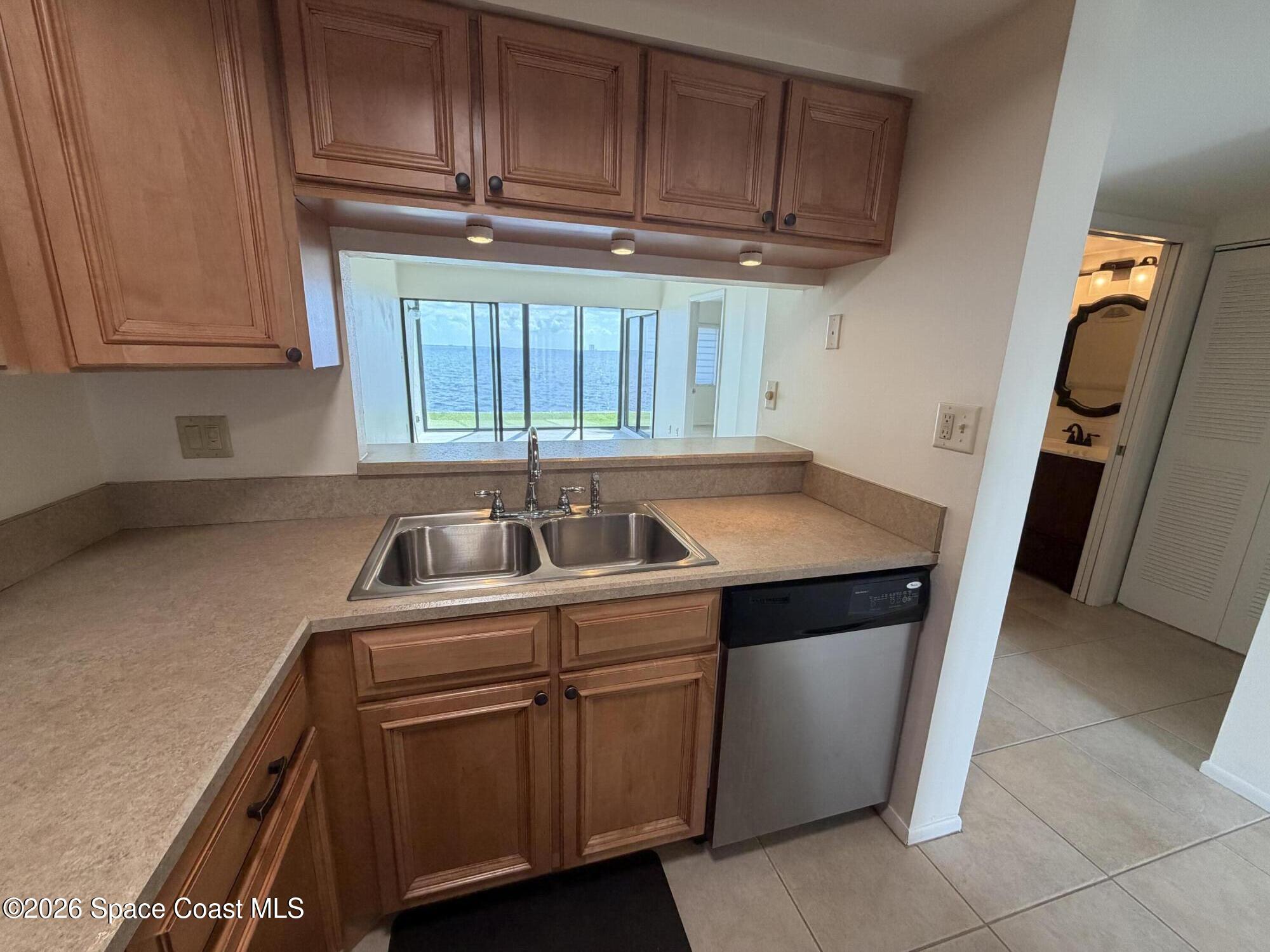 2469 S Washington Avenue C108