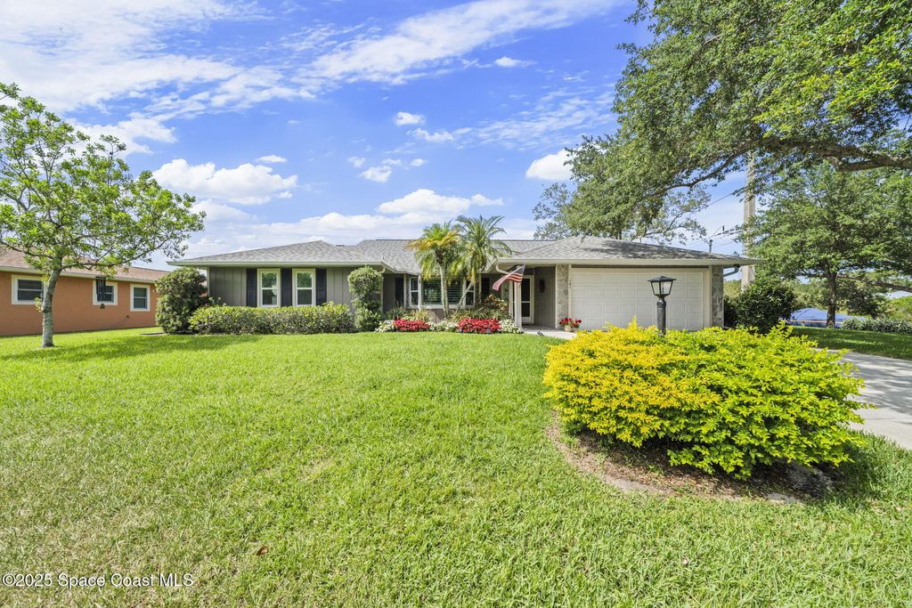 Photo of 101 Joy Haven Drive, Sebastian, FL 32958 (MLS # 1044337)