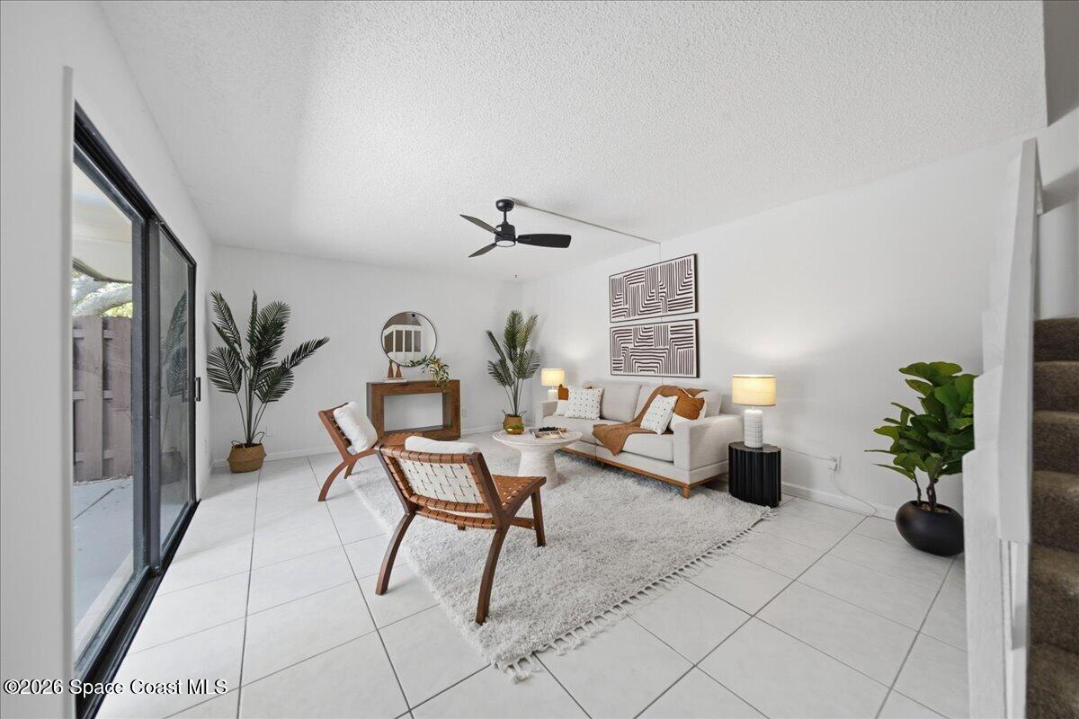 2913 Vista Oaks Circle NE