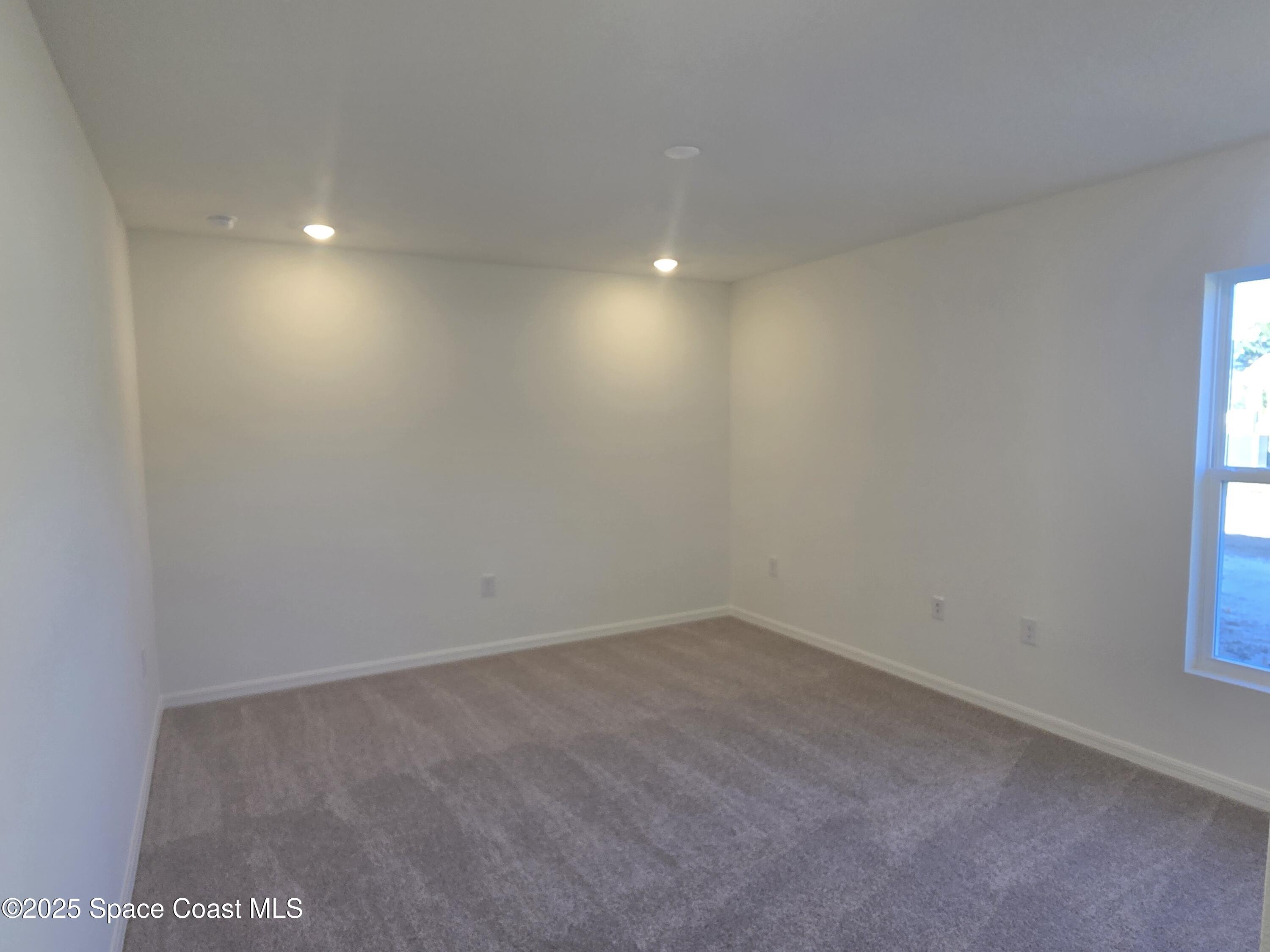 952 SW Richmond Circle SW