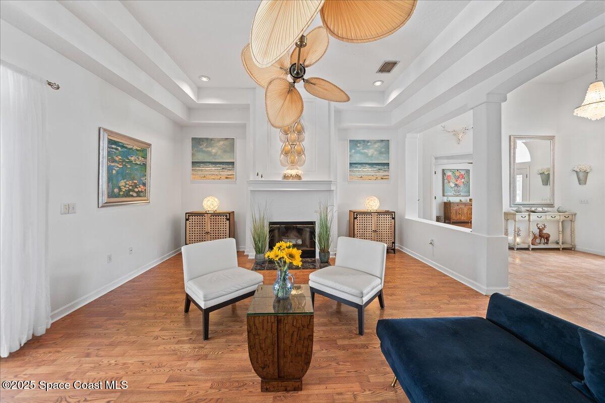 1085 Mercedes Drive