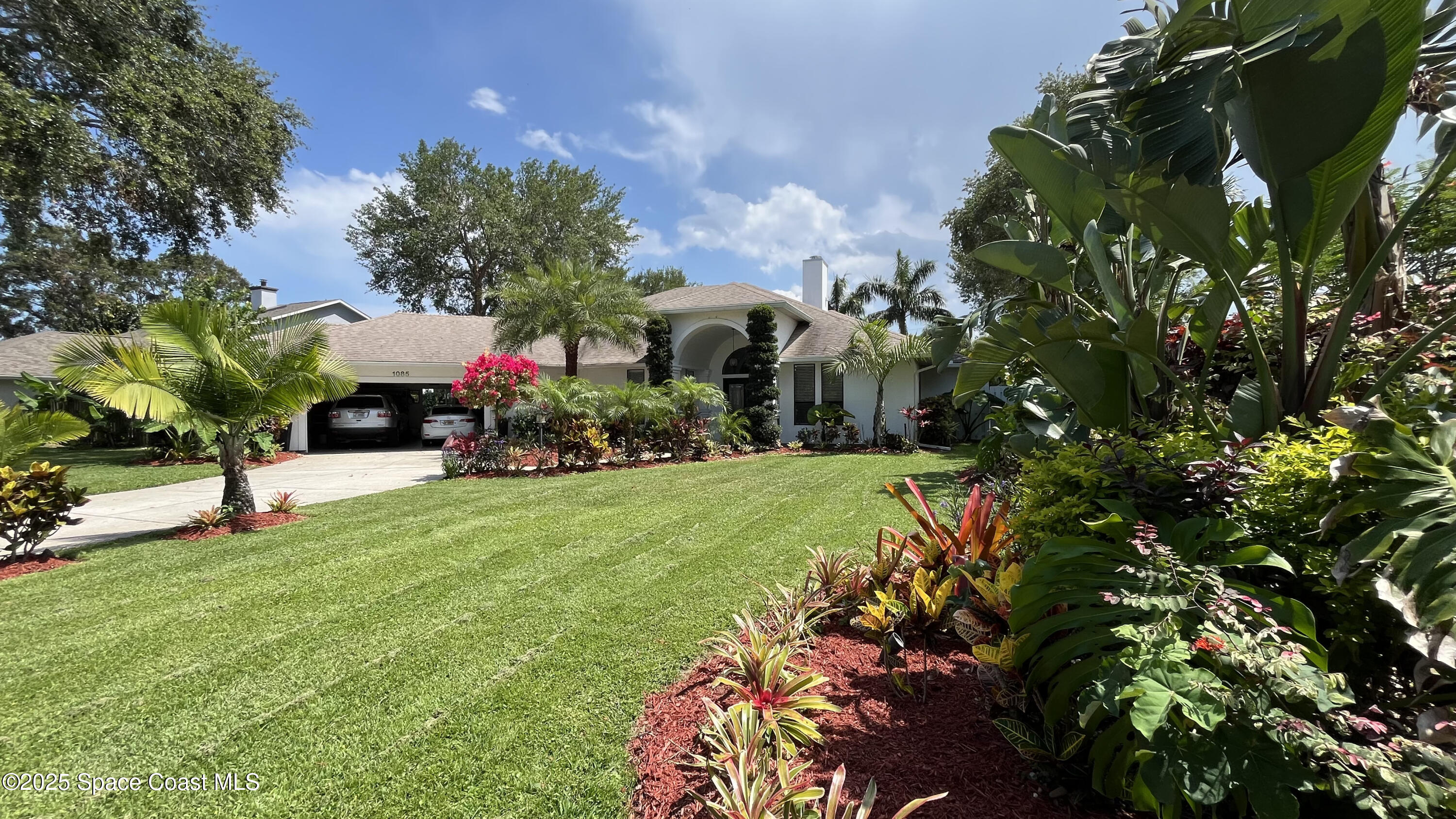 1085 Mercedes Drive
