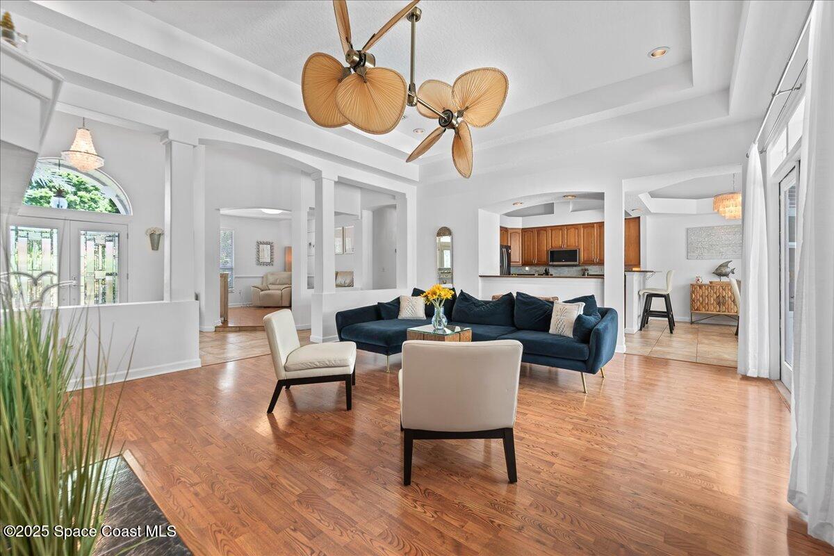 1085 Mercedes Drive