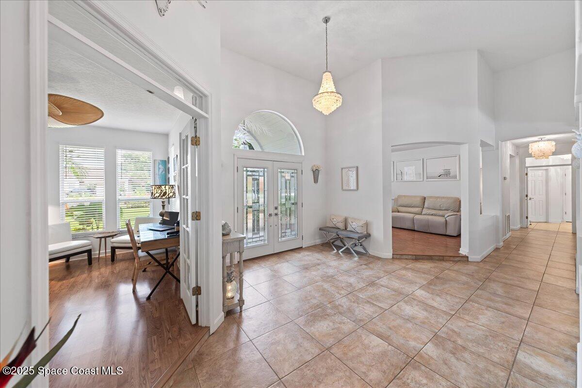 1085 Mercedes Drive