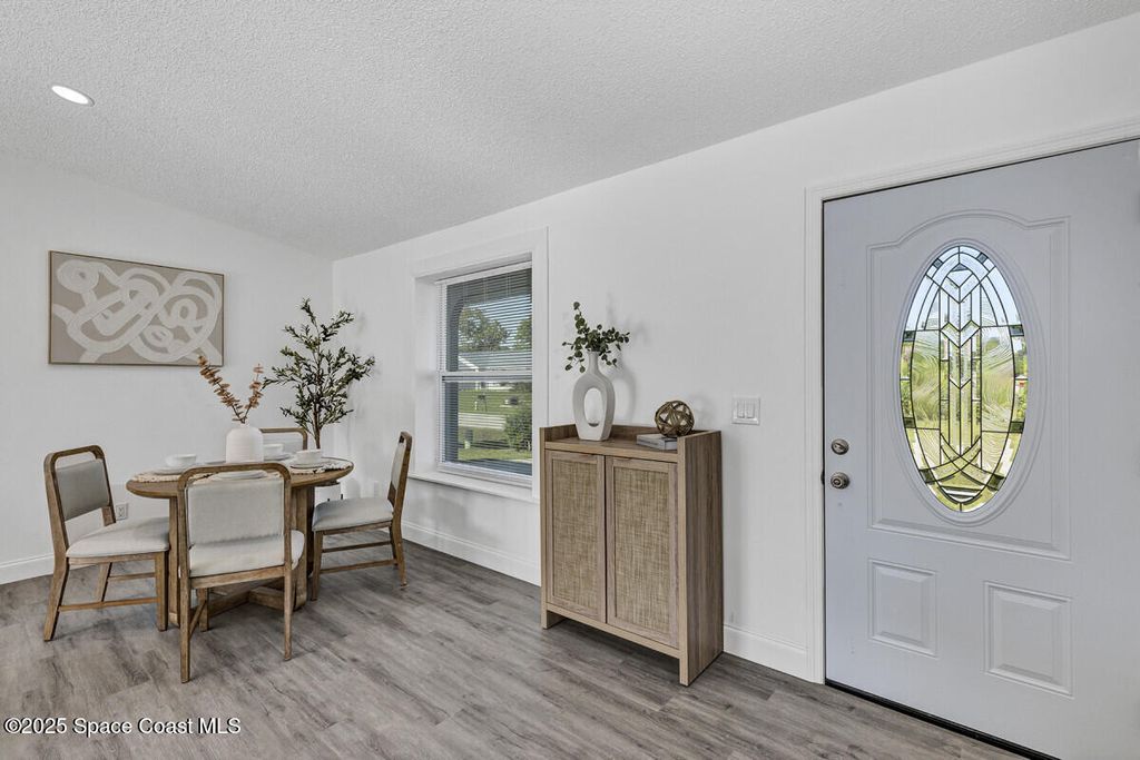 Photo of 1099 Dusseldorf Avenue NW, Palm Bay, FL 32907 (MLS # 1055598)