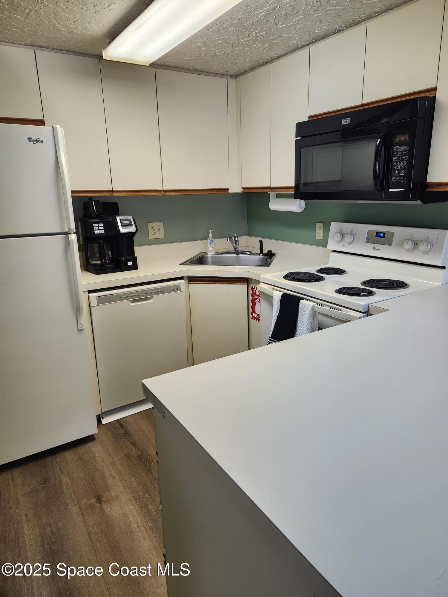 8600 Ridgewood Avenue 3308