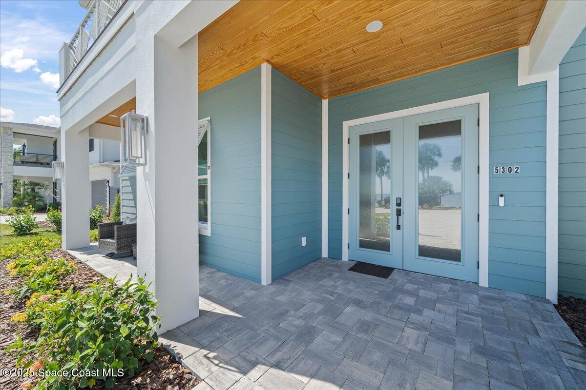 5302 Riveredge Drive