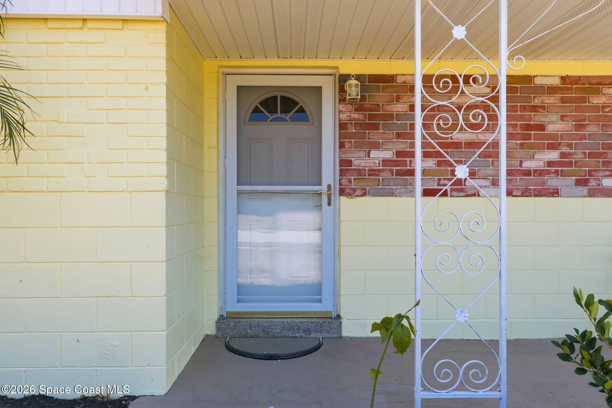 1354 S Stetson Drive