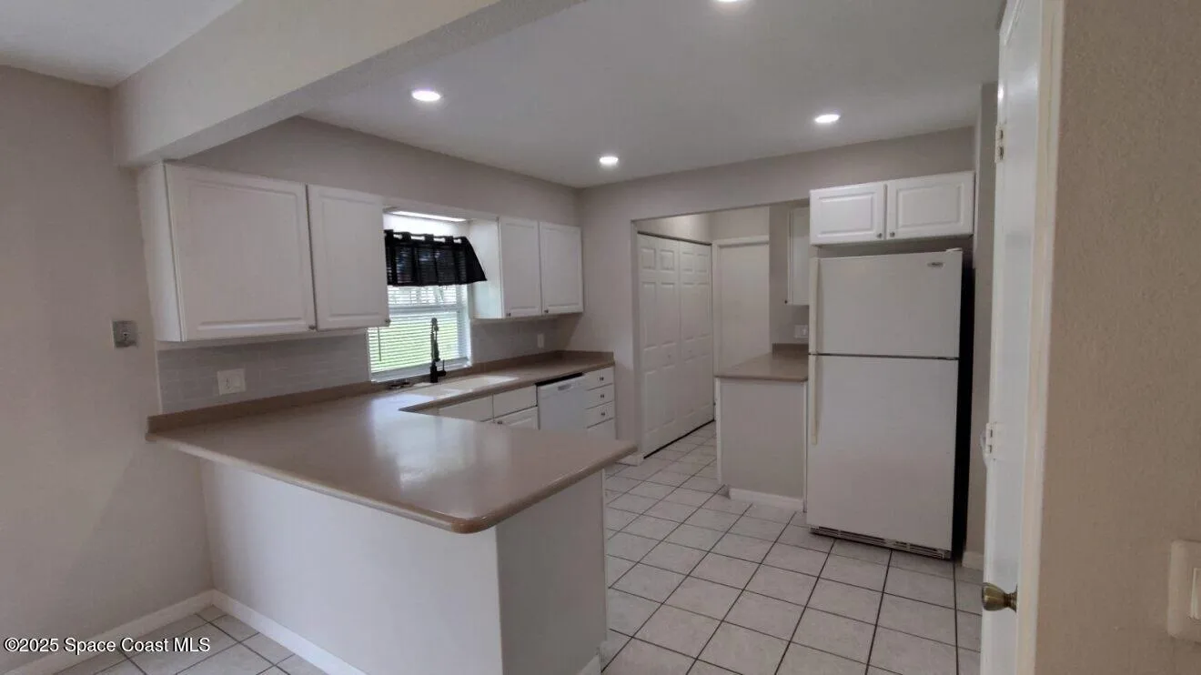 Palm Bay, Florida 32907, United States, 3 Bedrooms Bedrooms, ,2 BathroomsBathrooms,Residential,Active,203932